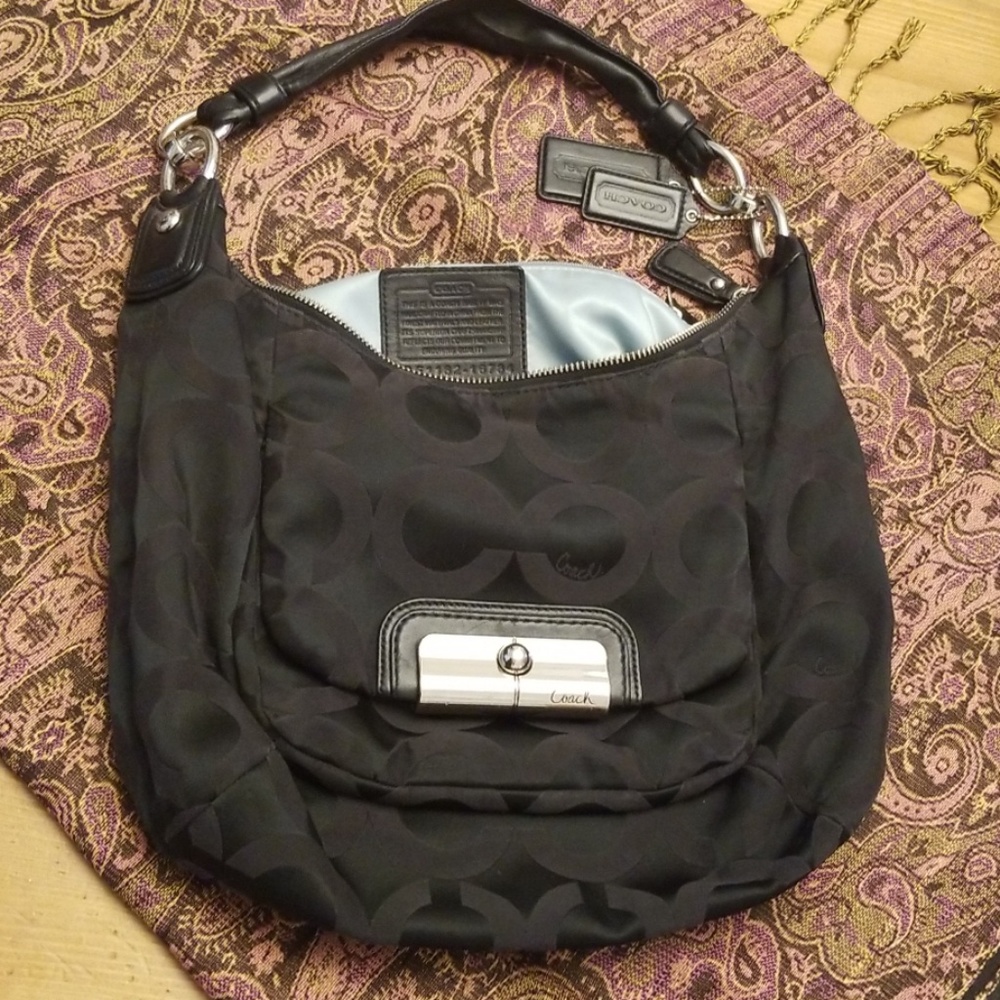 16784 Kristin Op Art Sateen Hobo Black Fabric Shou